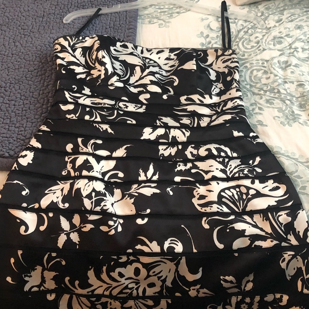 White House Black Market Strapless Dress